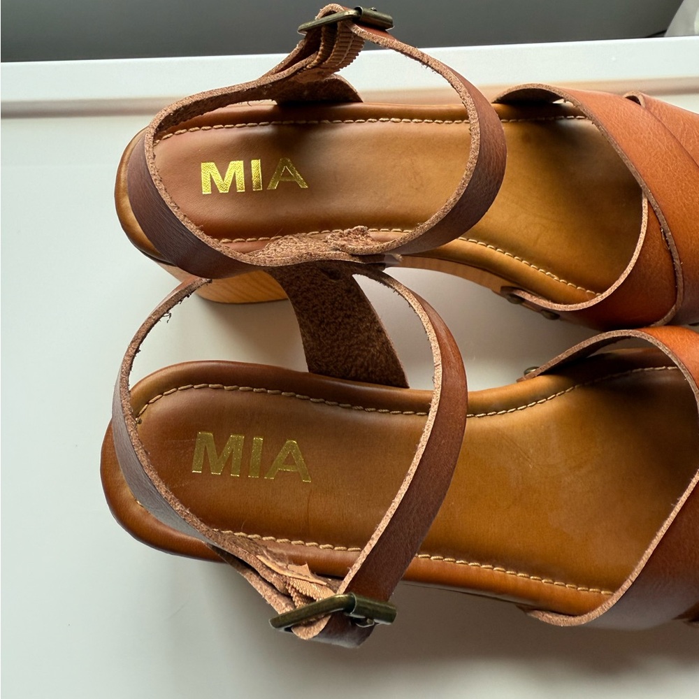 MIA Strappy Block Heels - Size 8 - Picture 5 of 5